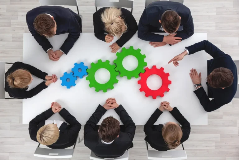 Gestión de personas: procesos y estrategias para liderar equipos con éxito