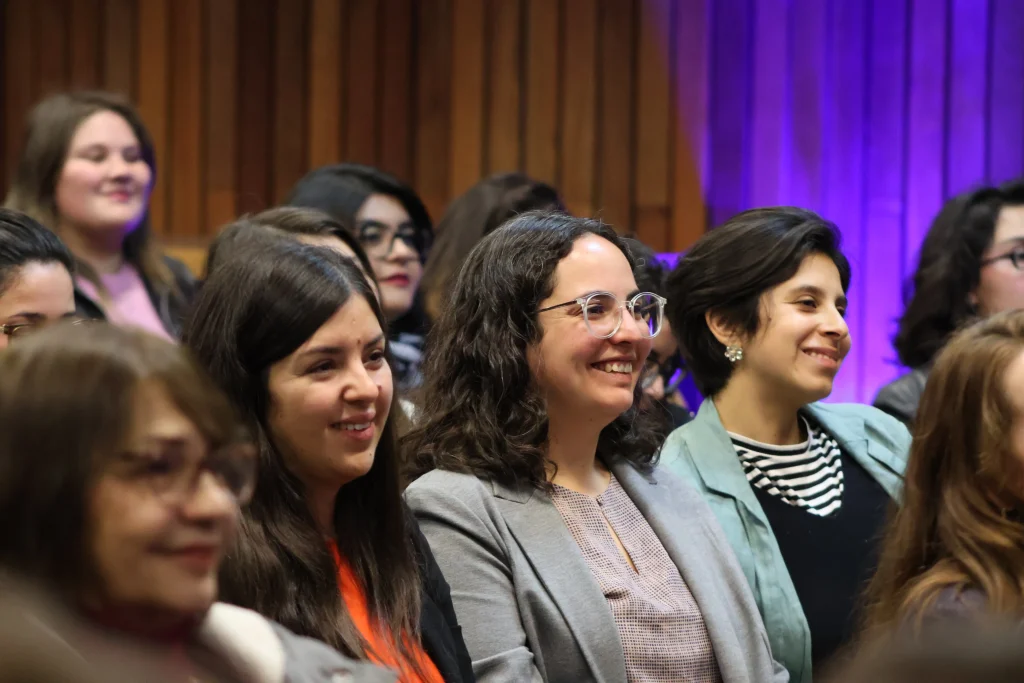 Seminario Mujer y Liderazgo: Desafíos de los equipos multigeneracionales
