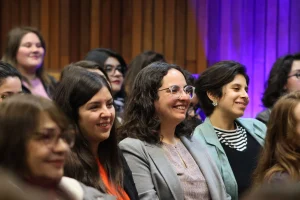 Seminario Mujer y Liderazgo: Desafíos de los equipos multigeneracionales