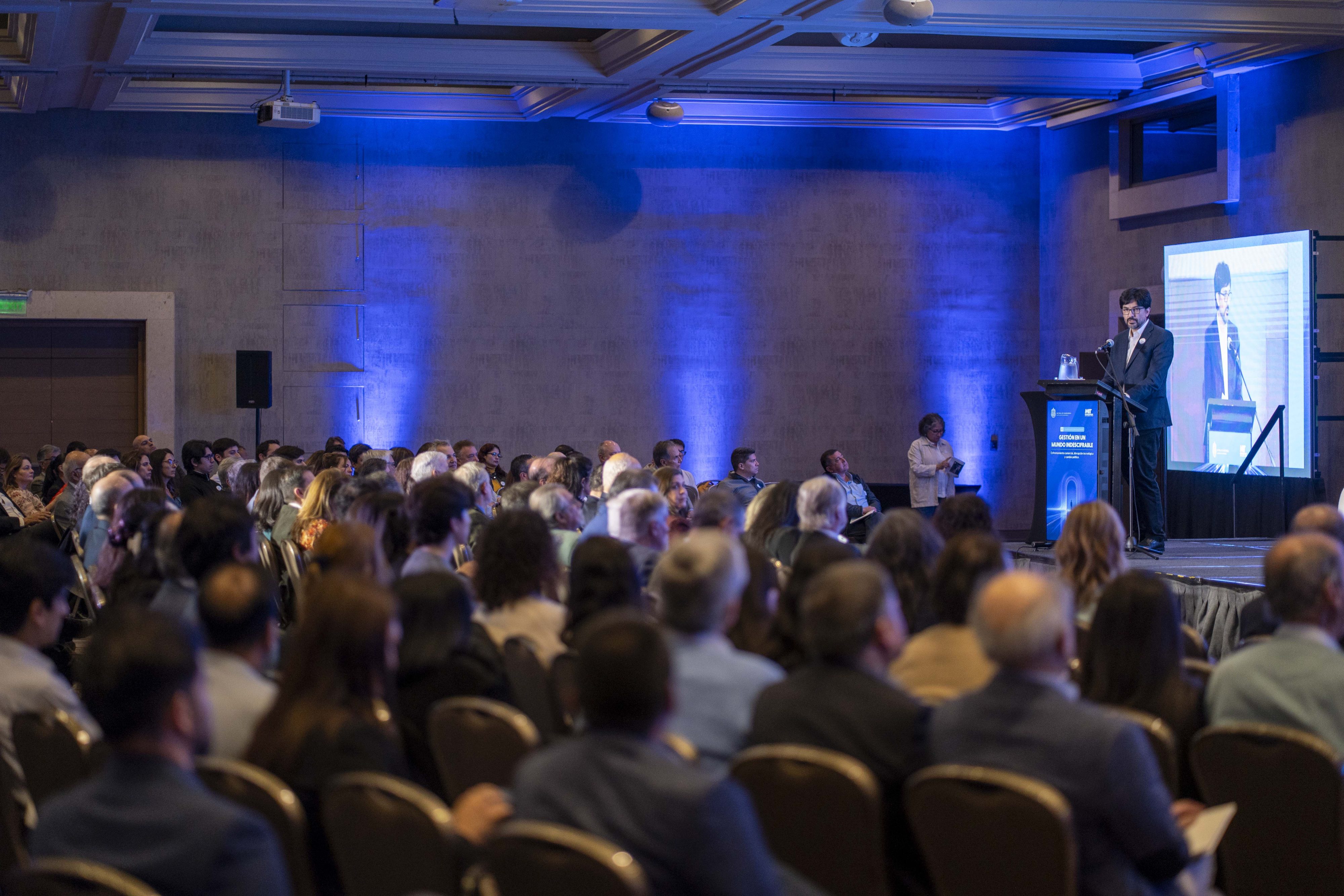 Seminario Internacional 2025: Gestión en un mundo indescifrable